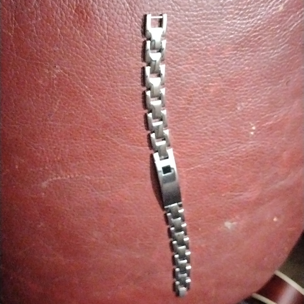 Mens stainless steel 8.5 inch bracelet